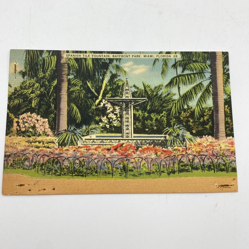 Vtg Miami FL Postcard Spanish Tile Fountain Bayfront Park Linen 1940 Unposted